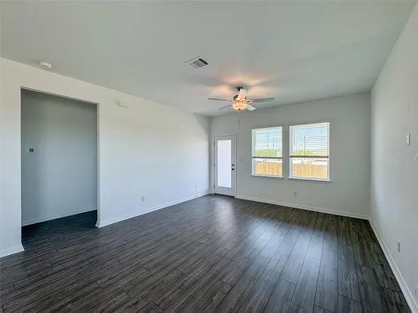 119 Jake Pine DR, Buda, TX 78610