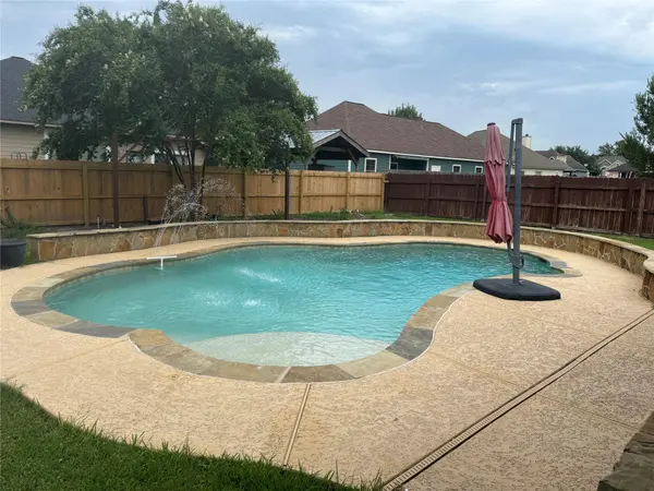 125 Rose Mayer LOOP, La Grange, TX 78945