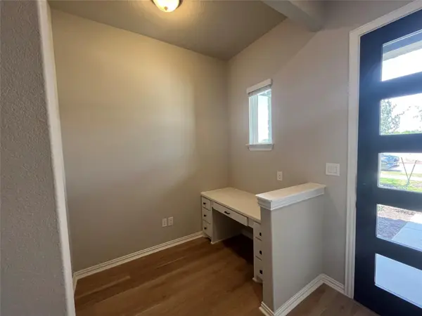145 Great Sequoia LN, Dripping Springs, TX 78620