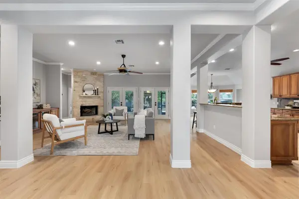 208 Neal DR, Liberty Hill, TX 78642