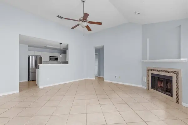 606 David Curry DR, Round Rock, TX 78664