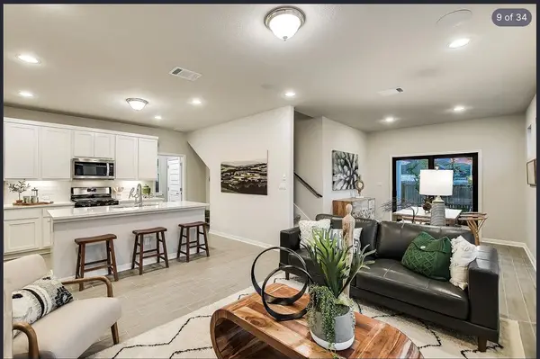 2633 Stone Branch DR, Leander, TX 78641