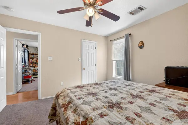 2416 Merle DR, Copperas Cove, TX 76522