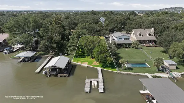124 S Shorewood DR, Granite Shoals, TX 78654
