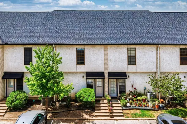 1307 Kinney Ave #140, Austin, TX 78704