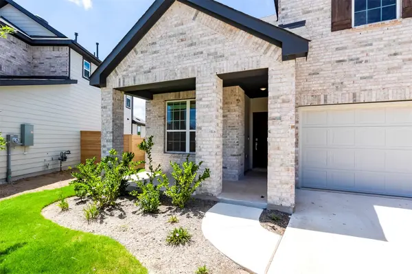 132 Inlet LN, Leander, TX 78641