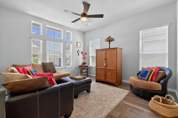 103 San Luis PASS #102, San Marcos, TX 78666