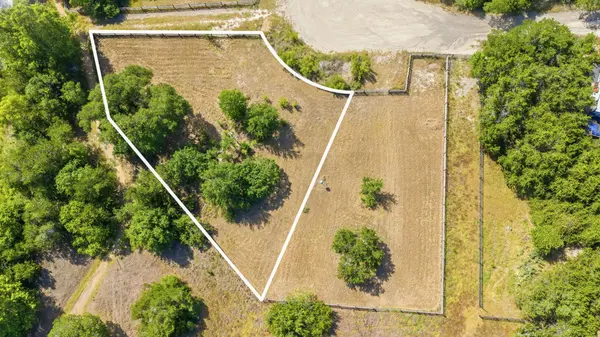 10400 Lake Park DR, Dripping Springs, TX 78620