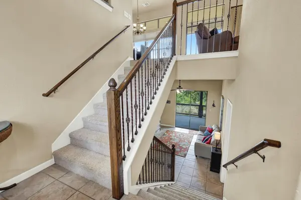 1525 Lakeside DR W, Canyon Lake, TX 78133