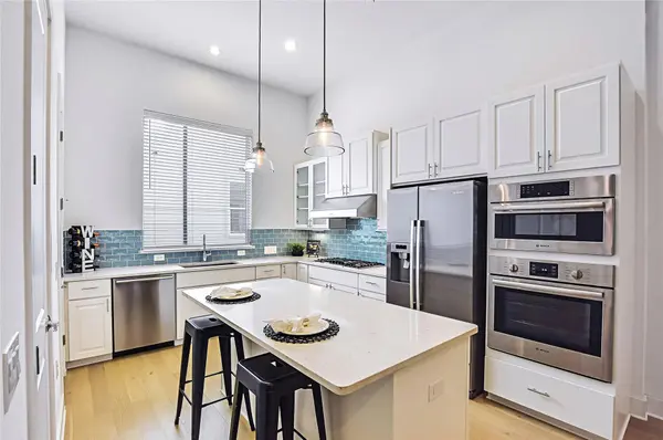 1308 Tinnin Ford RD #3, Austin, TX 78741