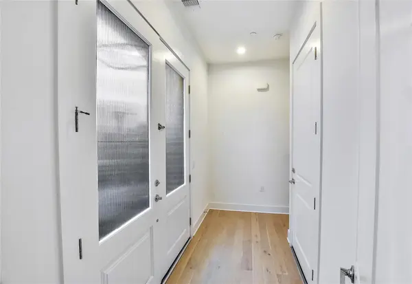 1308 Tinnin Ford RD #3, Austin, TX 78741