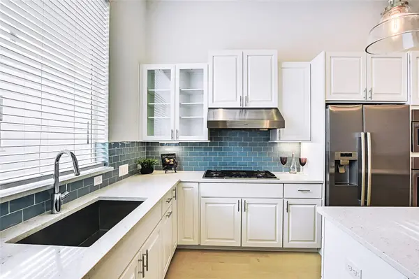 1308 Tinnin Ford RD #3, Austin, TX 78741