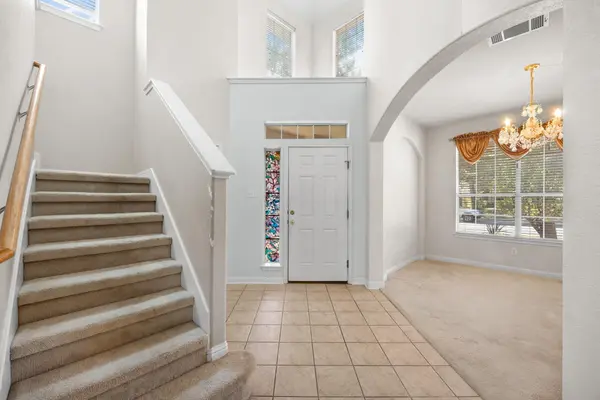 10005 MOUNT RAINIER DR, Austin, TX 78747