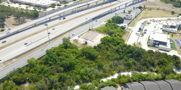 2215 E Anderson LN, Austin, TX 78752