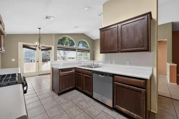 16803 Dorman DR, Round Rock, TX 78681