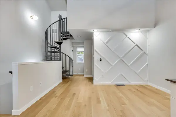 913 Duncan LN #203, Austin, TX 78705