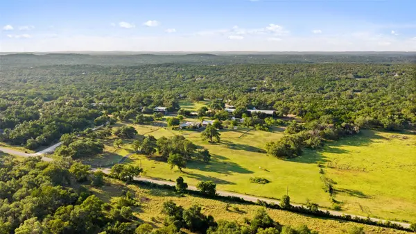 2501 LONE MAN MOUNTAIN RD, Wimberley, TX 78676