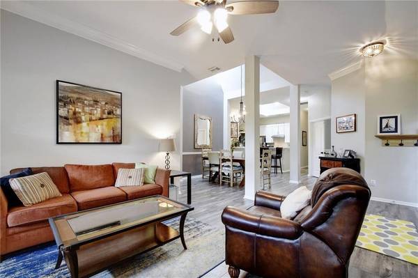 7 Muirfield Greens LN, Lakeway, TX 78738