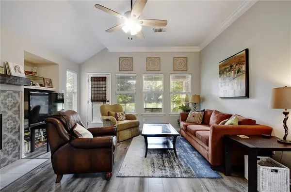 7 Muirfield Greens LN, Lakeway, TX 78738