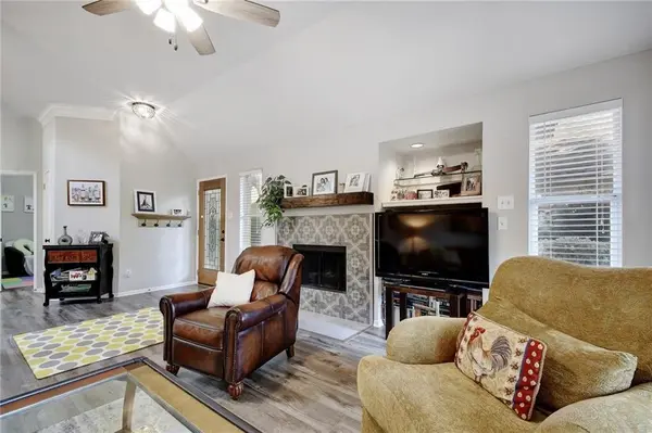 7 Muirfield Greens LN, Lakeway, TX 78738