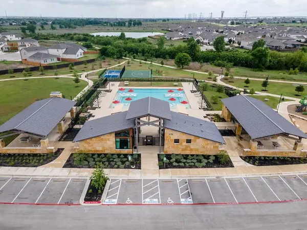 1002 Karly CV, Hutto, TX 78634