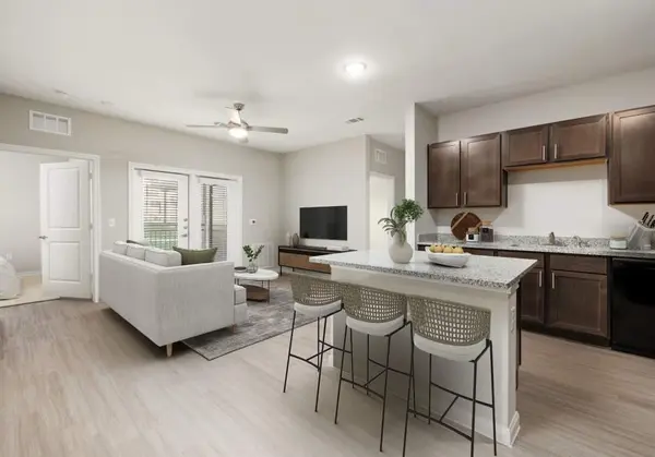 2551 Guadalupe ST #5208, Seguin, TX 78155
