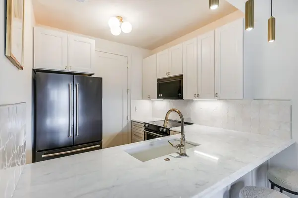 802 S 1st ST S #207, Austin, TX 78704
