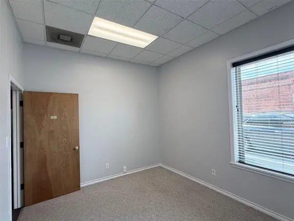 702 Chestnut ST #202, Bastrop, TX 78602