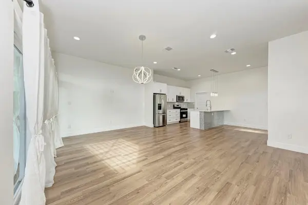 400 Blackson Ave #1, Austin, TX 78752