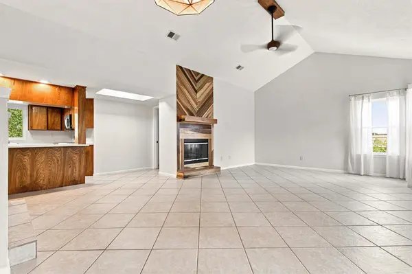 6929 Chinook DR, Austin, TX 78736