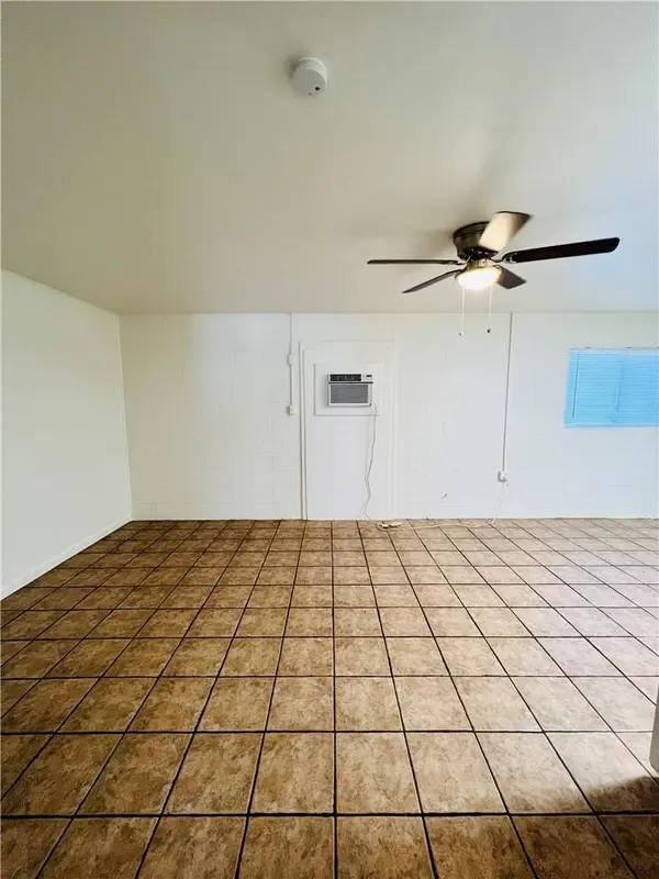 1914 Cullen Ave #B, Austin, TX 78757