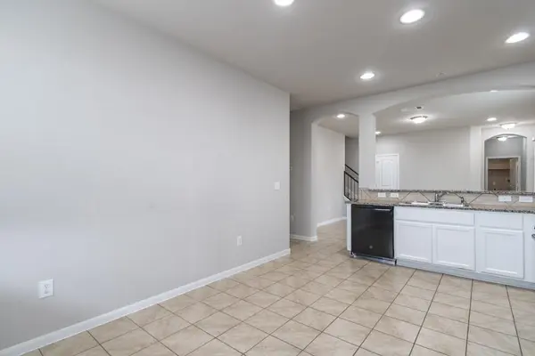 2880 Donnell DR #4101, Round Rock, TX 78664