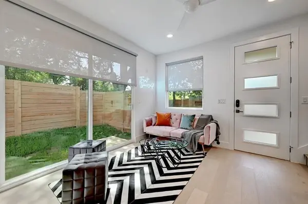 2405 E 11th ST #2, Austin, TX 78702
