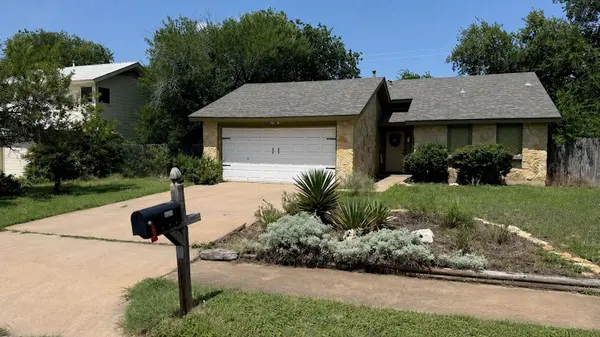 411 Hillside DR, Round Rock, TX 78681