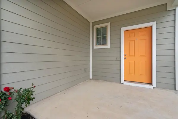 232 Triumph RD, Buda, TX 78610