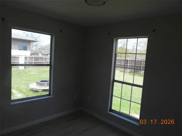 15500 Lymko DR, Austin, TX 78728