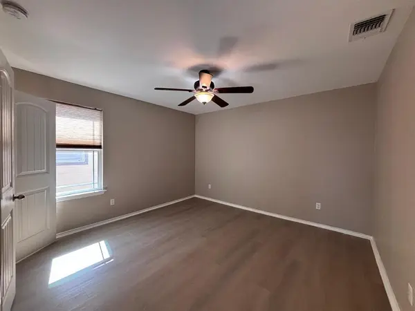 1405 Berlin LN, Austin, TX 78753
