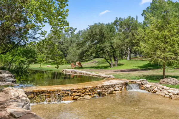 5115 Twin Acres DR, Austin, TX 78738