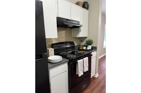 3001 Jane LN #102, Haltom City, TX 76117