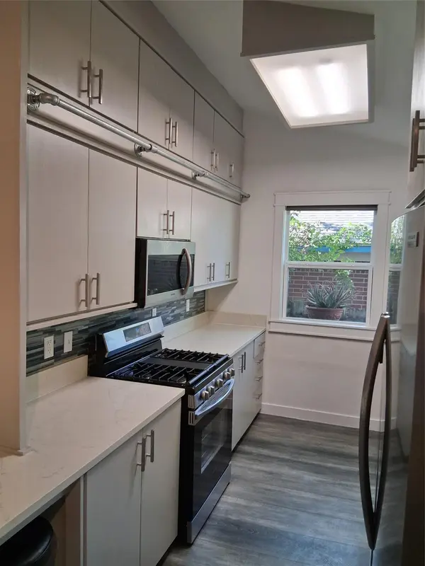 8904 Linton DR, Austin, TX 78748