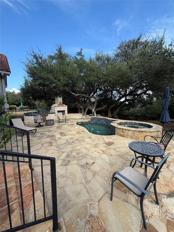 11400 Woodland Hills TRL, Austin, TX 78732