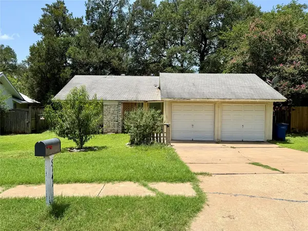 5141 Meadow Creek DR, Austin, TX 78745
