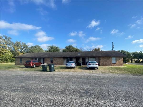125 E Cuero ST,  Giddings,  TX 78942