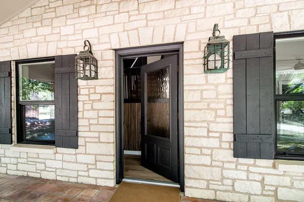 146 Hillside DR, Fredericksburg, TX 78624
