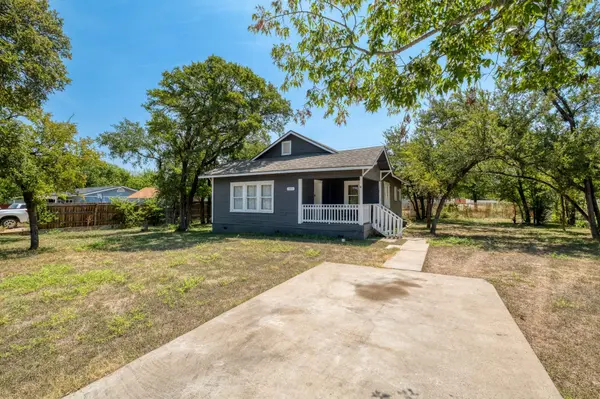 905 Bellview Ave, Round Rock, TX 78681