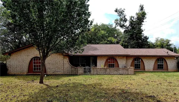 500 South Center,  Weimar,  TX 78962
