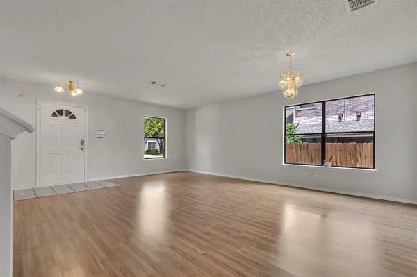 8007 Bramble Bush DR, Austin, TX 78747