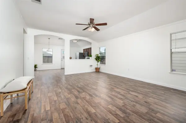 13009 Noche Clara DR, Del Valle, TX 78617