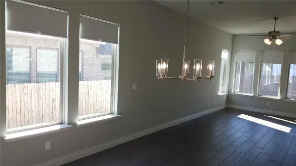 212 Freeman LOOP, Liberty Hill, TX 78642