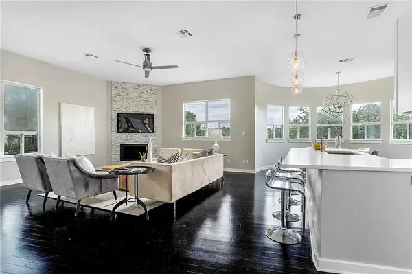 1310 S 1st ST #310, Austin, TX 78704